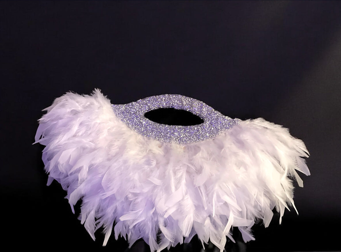 Luxury Bridal Feather Fan – Wedding, Engagement, & Photoshoot Hand Fan