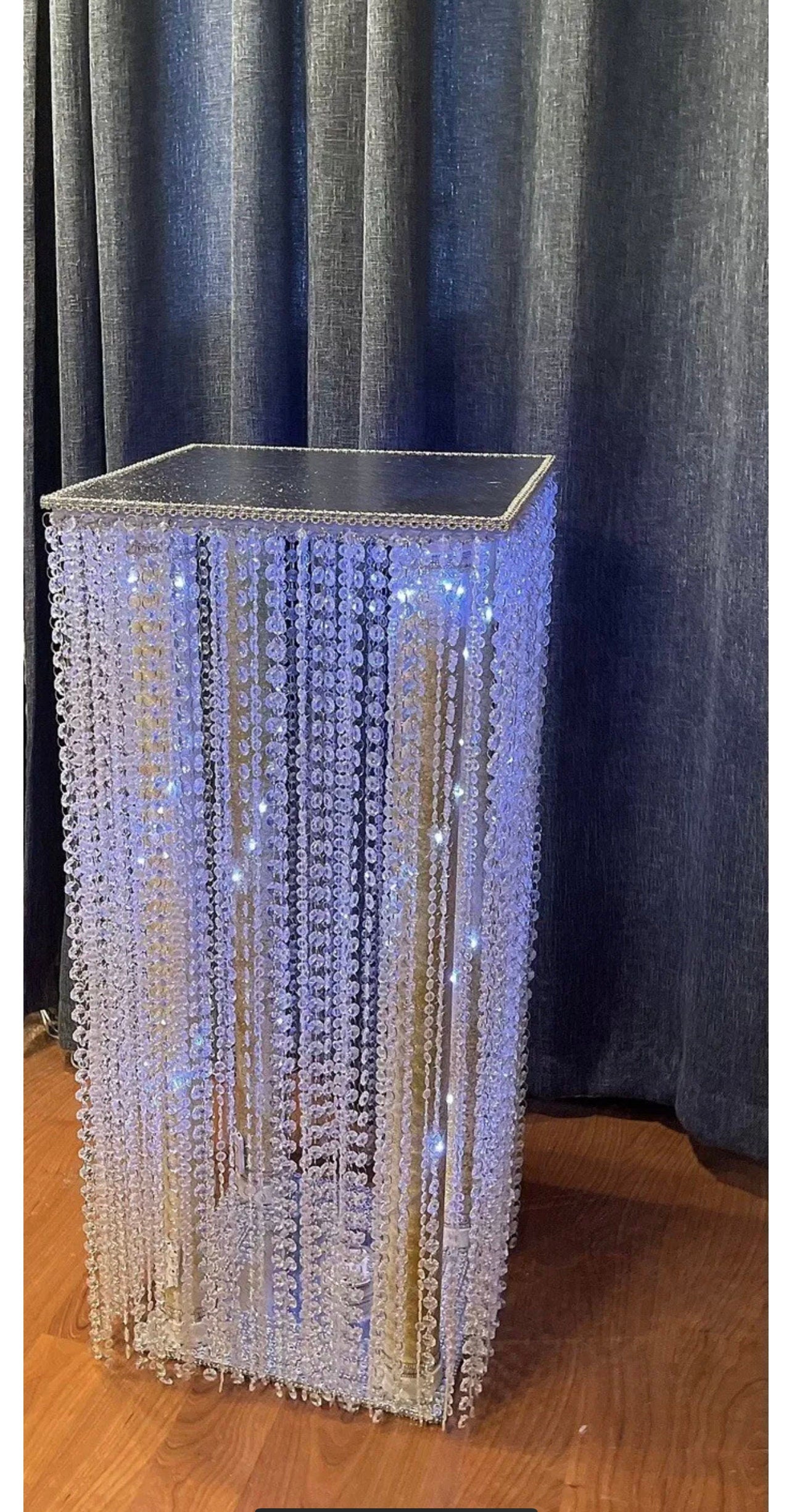 SQUARE Cake Table | Crystal Cake Stand