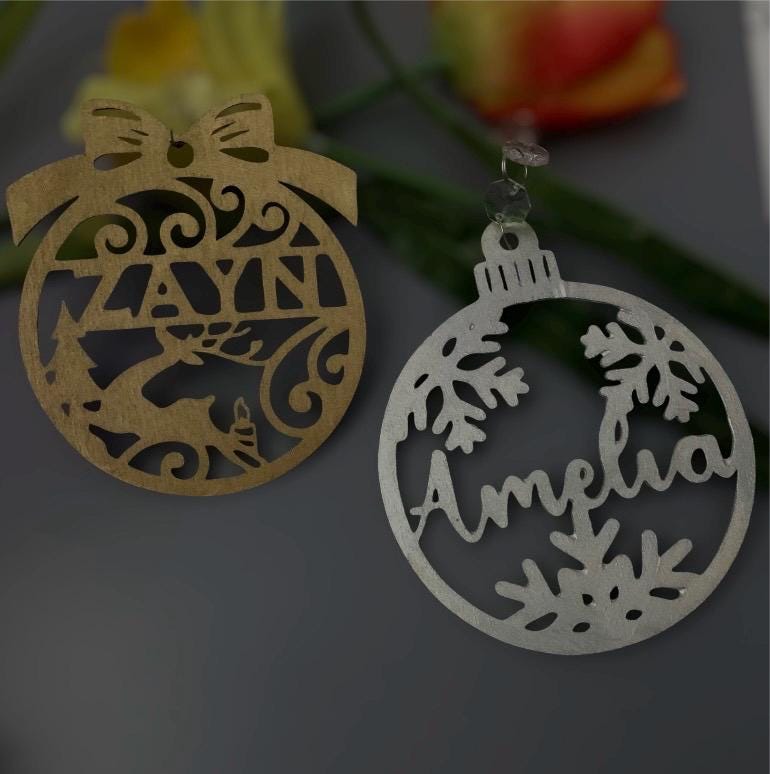 Family Christmas Ornaments - Personalized Ornaments With Names - Custom Xmas Tree Ornament - Pet Christmas Ornaments - Xmas gift Cat or Dog