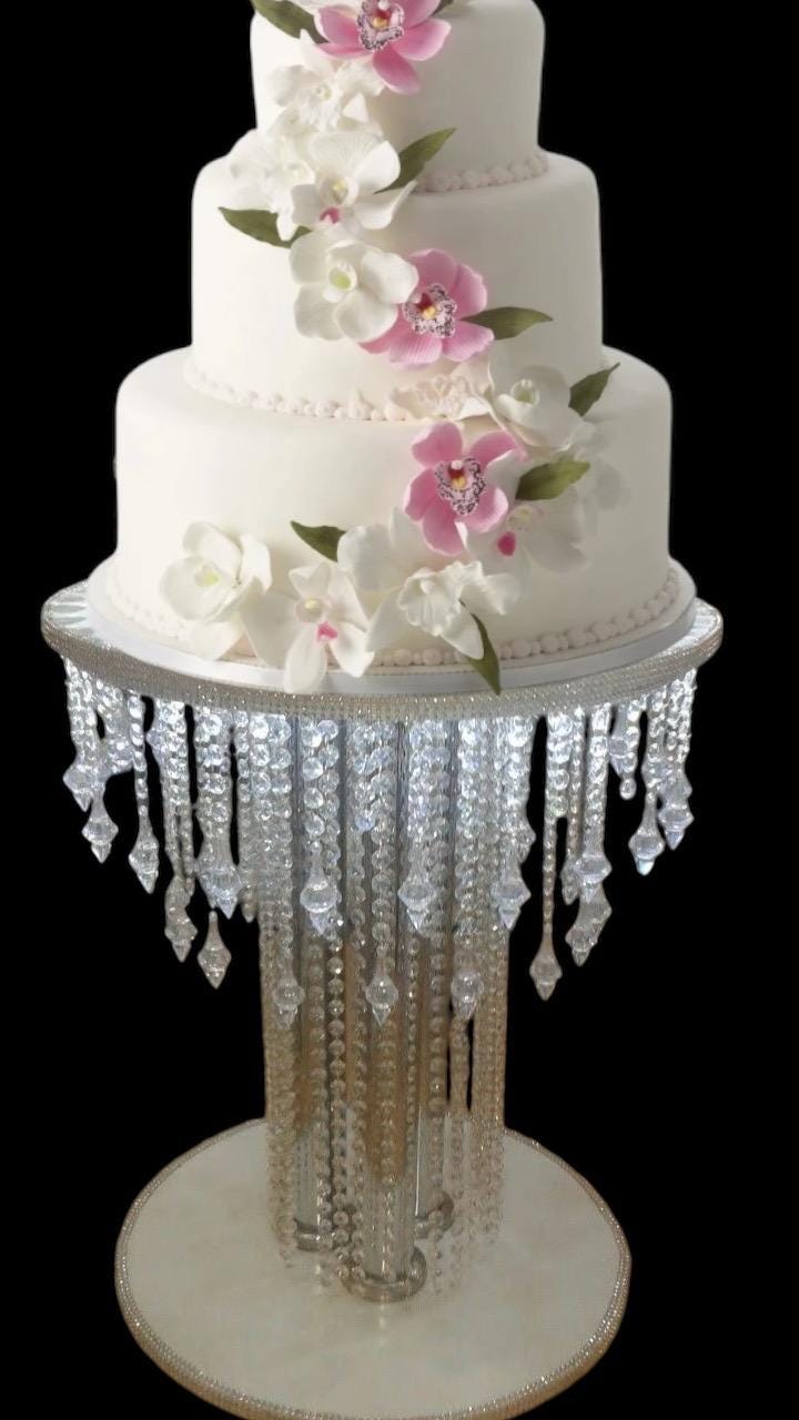 Cake Stand Chandelier cake stand| crystal cake Stand | wedding cake Table  with LED Lights