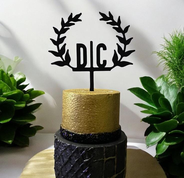 Cake topper for Wedding, Personalized cake topper, Rustic wedding cake topper, Custom Mr Mrs cake topper, Couple Anniversary toppers